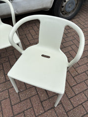 4 White Designer Patio Chairs By Magis, Designed By Jasper Morrison.