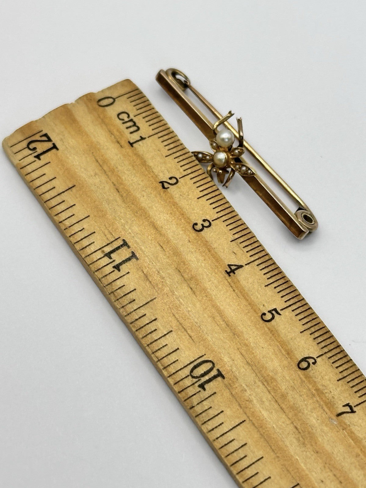 Antique Victorian 12ct Gold Bug Seed Pearl Bar Brooch