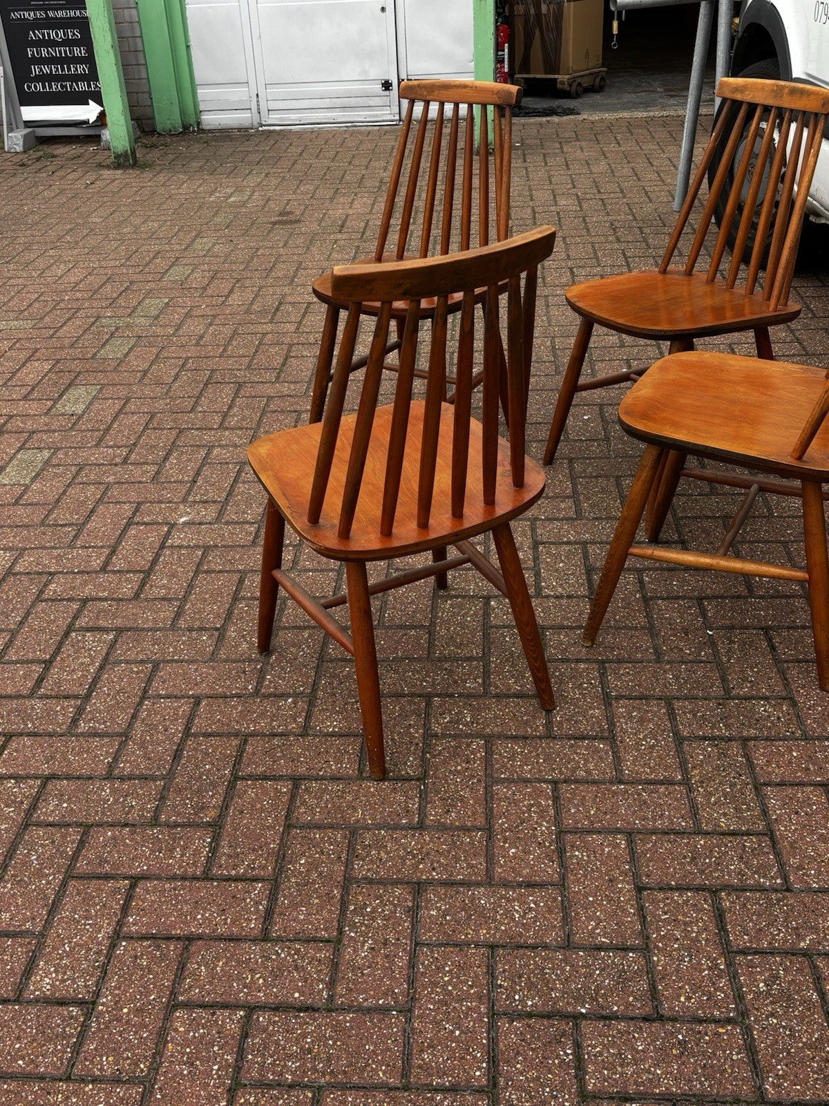 4 Mid Century Dining Chairs.