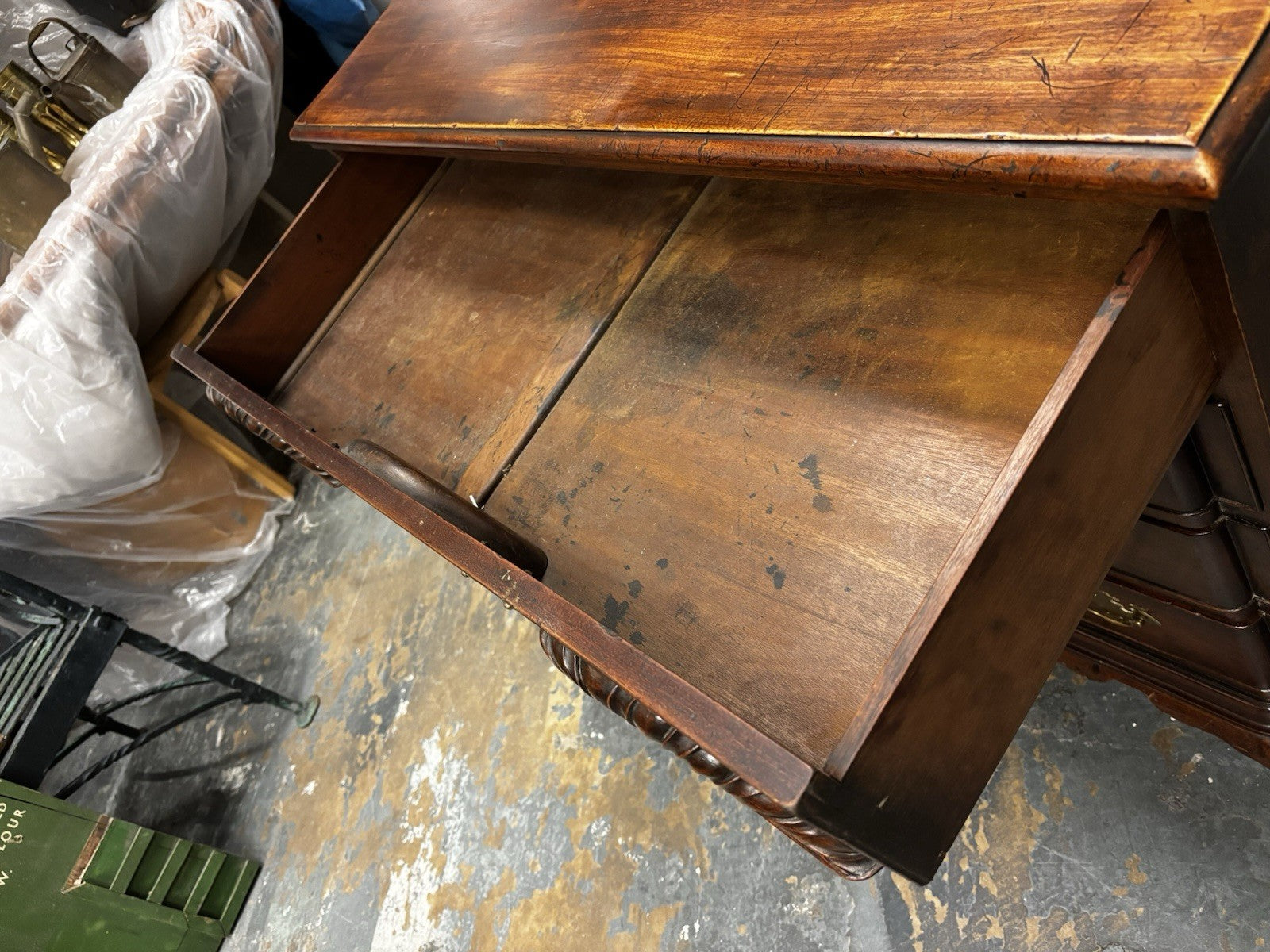 Antique Mahogany Rhode Island Desk, In The Style Of John Townsend.