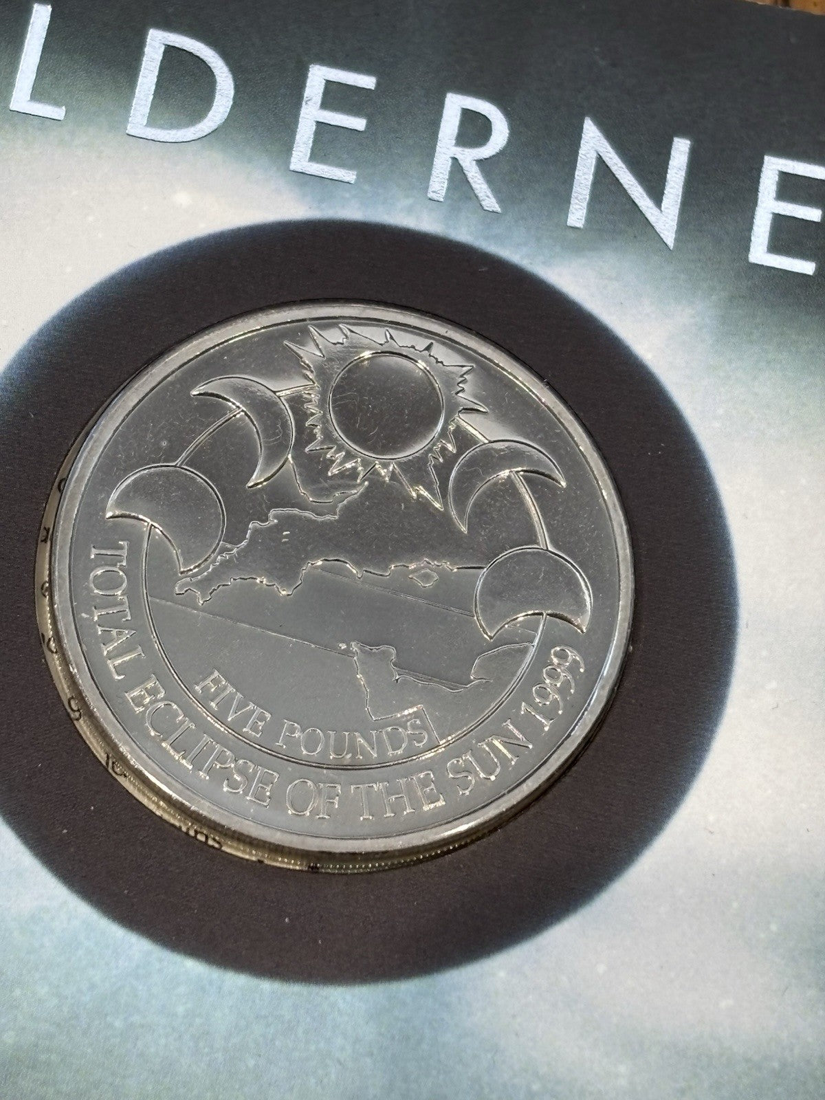 1999 Alderney Total Eclipse Of The Sun £5 Royal Mint Coin
