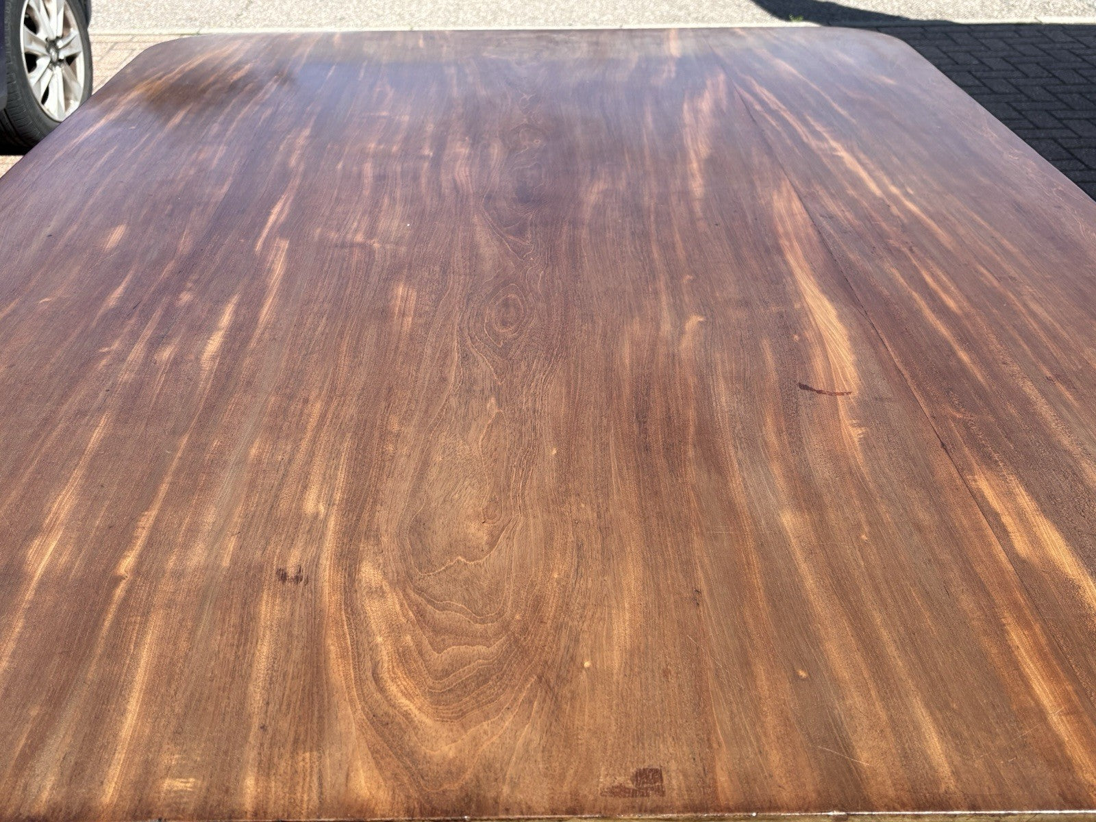 Antique Mahogany Dining Table & 8 Chairs.