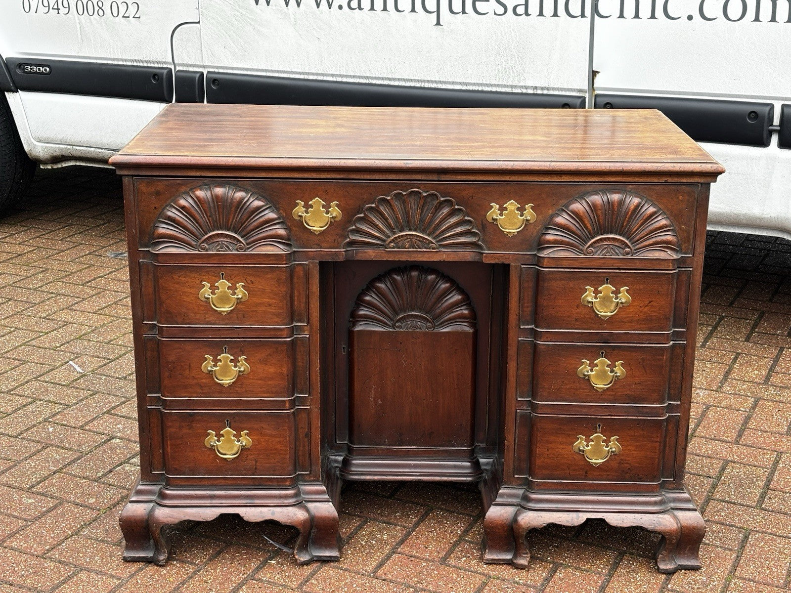 Antique Mahogany Rhode Island Desk, In The Style Of John Townsend.