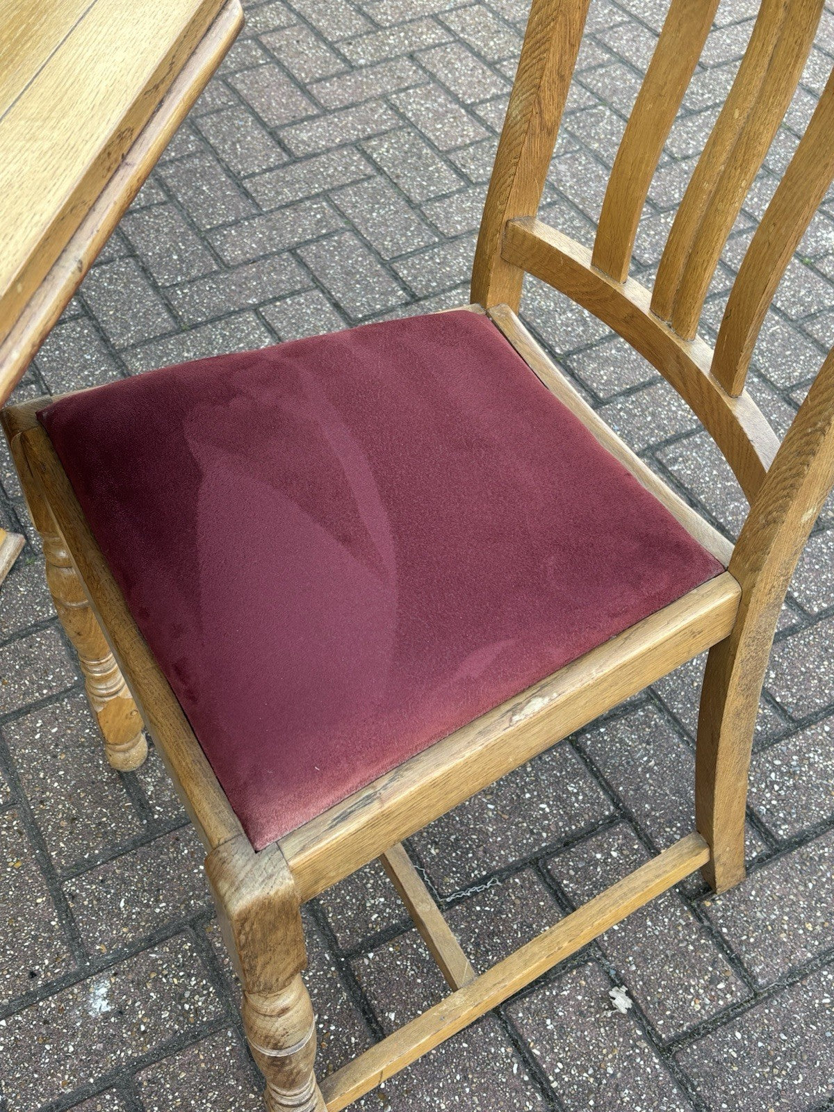 1930's Extending Light Oak Draw Leaf Table & 4 Chairs