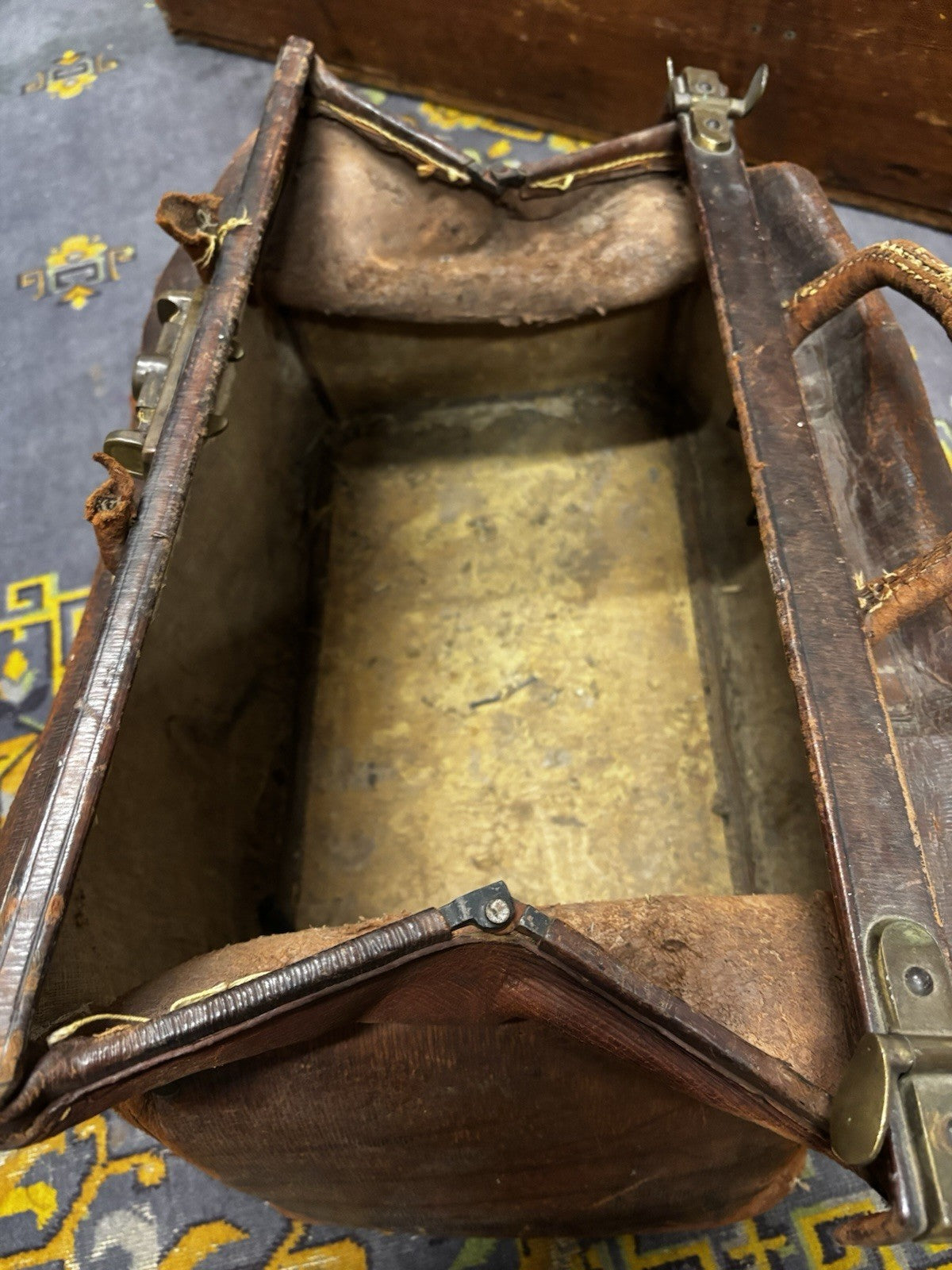 Antique Collection Of Luggage, Trunk, Hat Box & Bag.