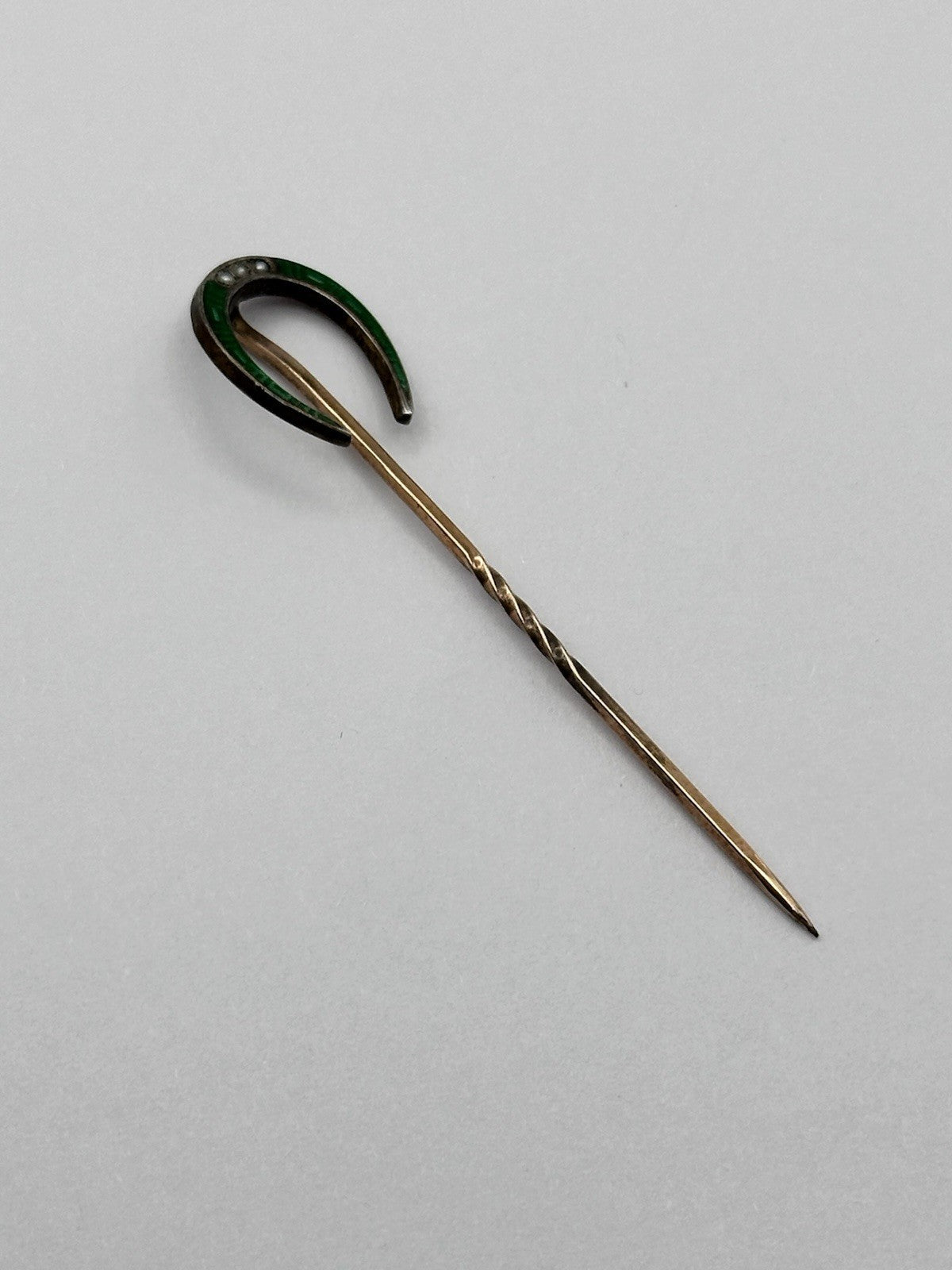 Antique Gold Tone Metal Green Enamel Seed Pearl Lucky Horseshoe Stick Pin