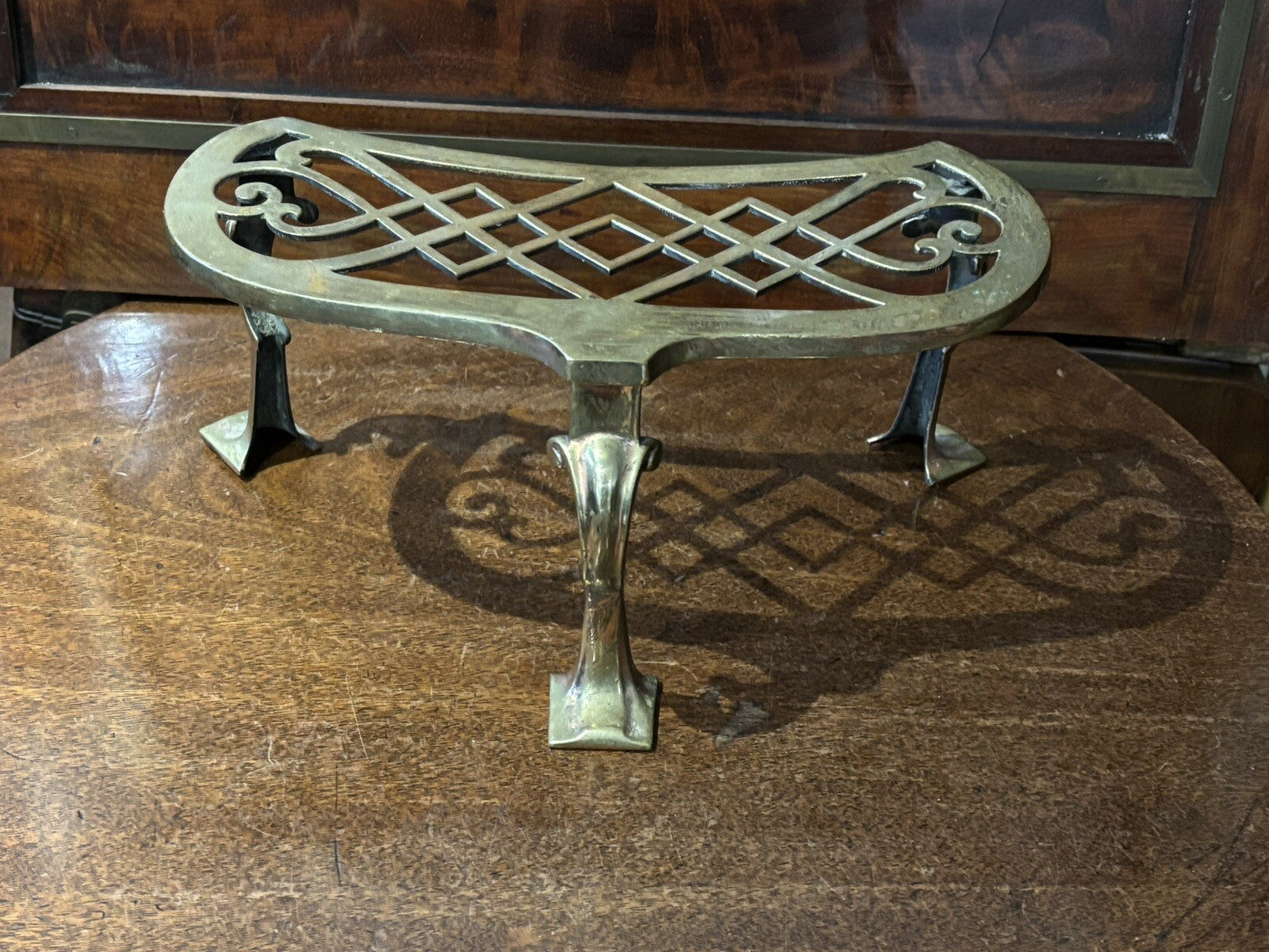 Antique Brass Footman, Kettle Stand