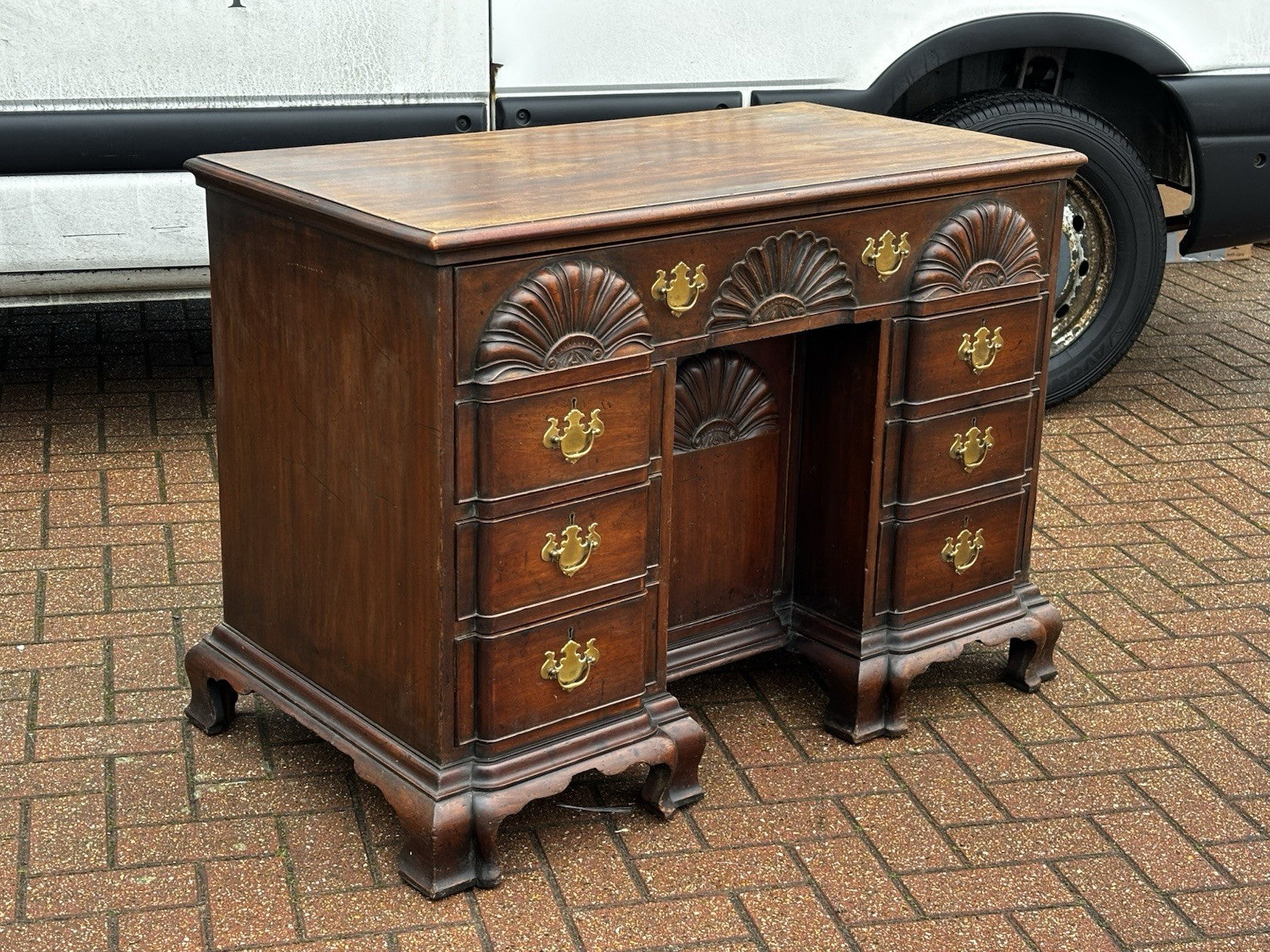 Antique Mahogany Rhode Island Desk, In The Style Of John Townsend.