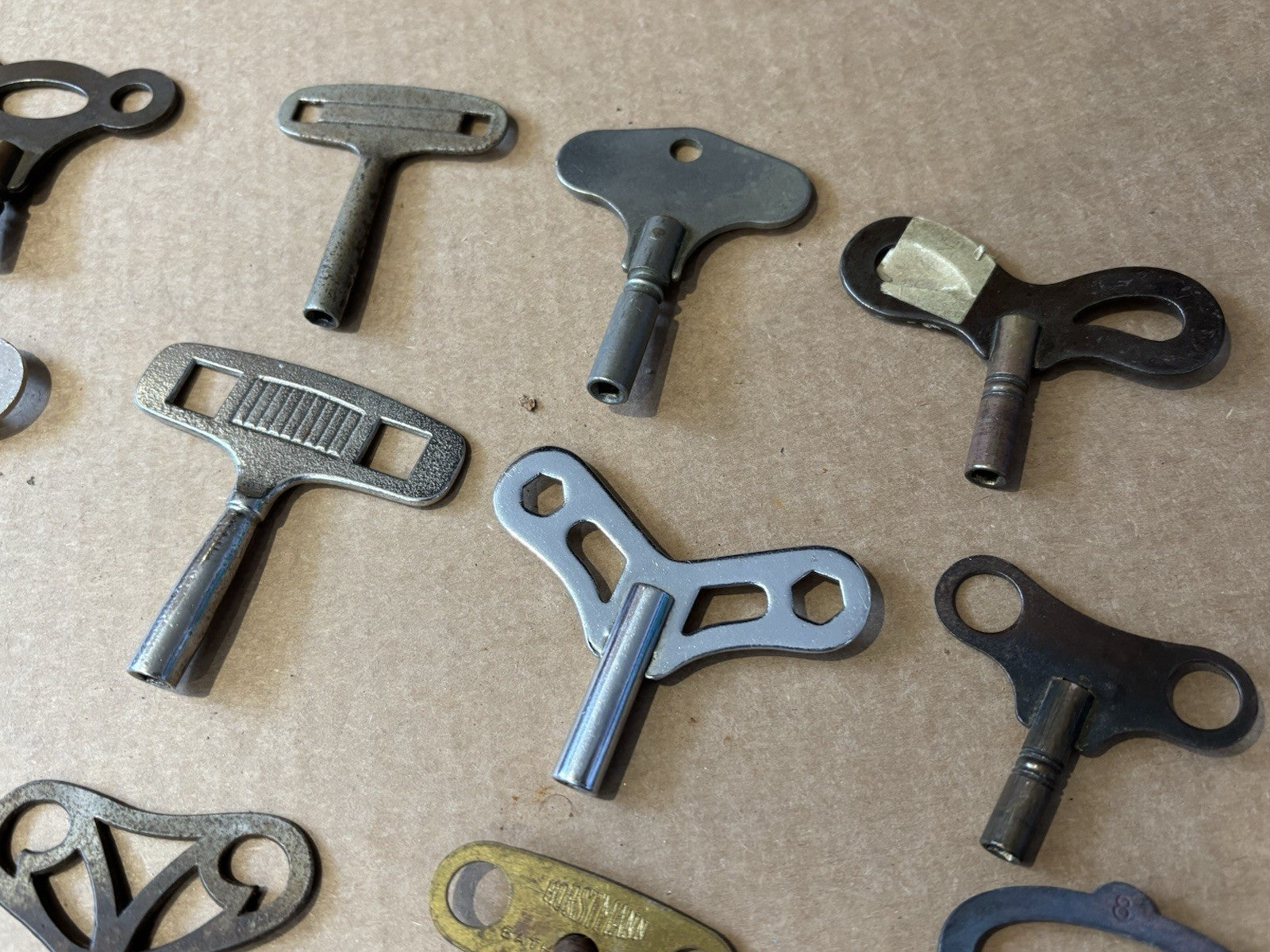 27 Clock Keys