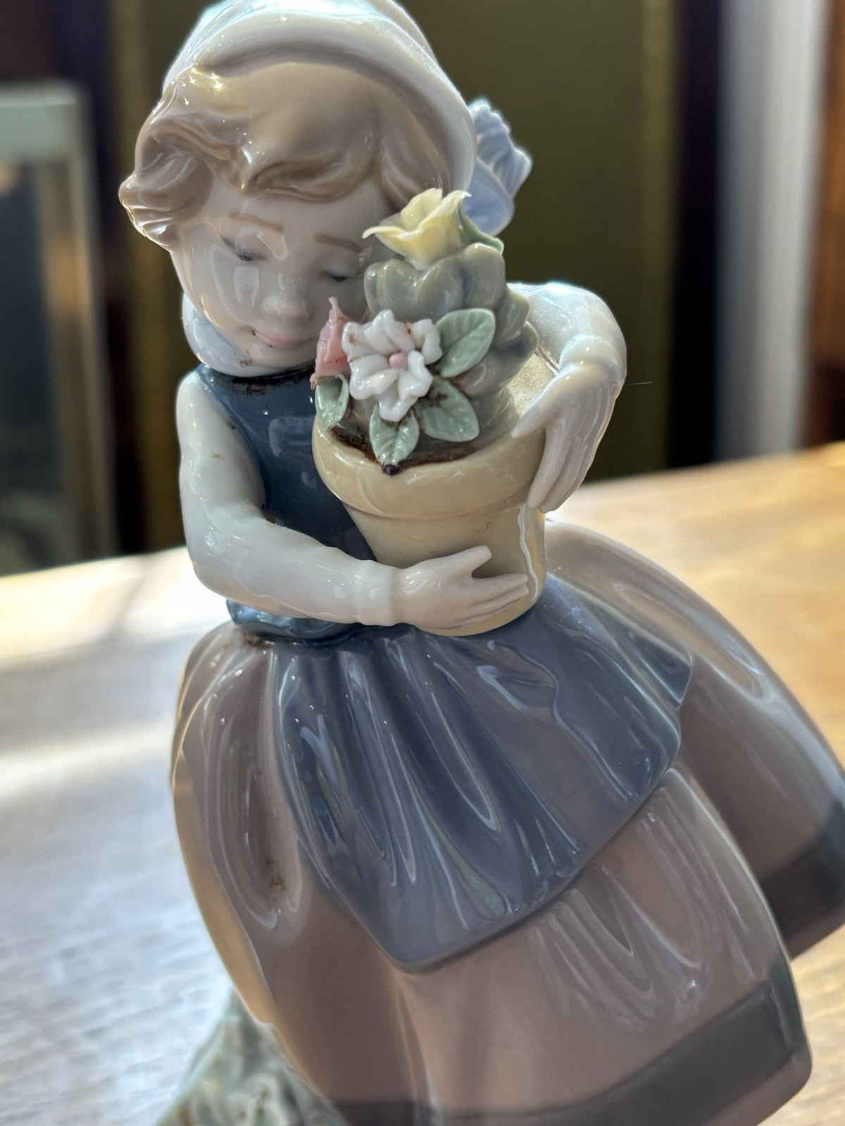 6 Lladro & NAO Figures