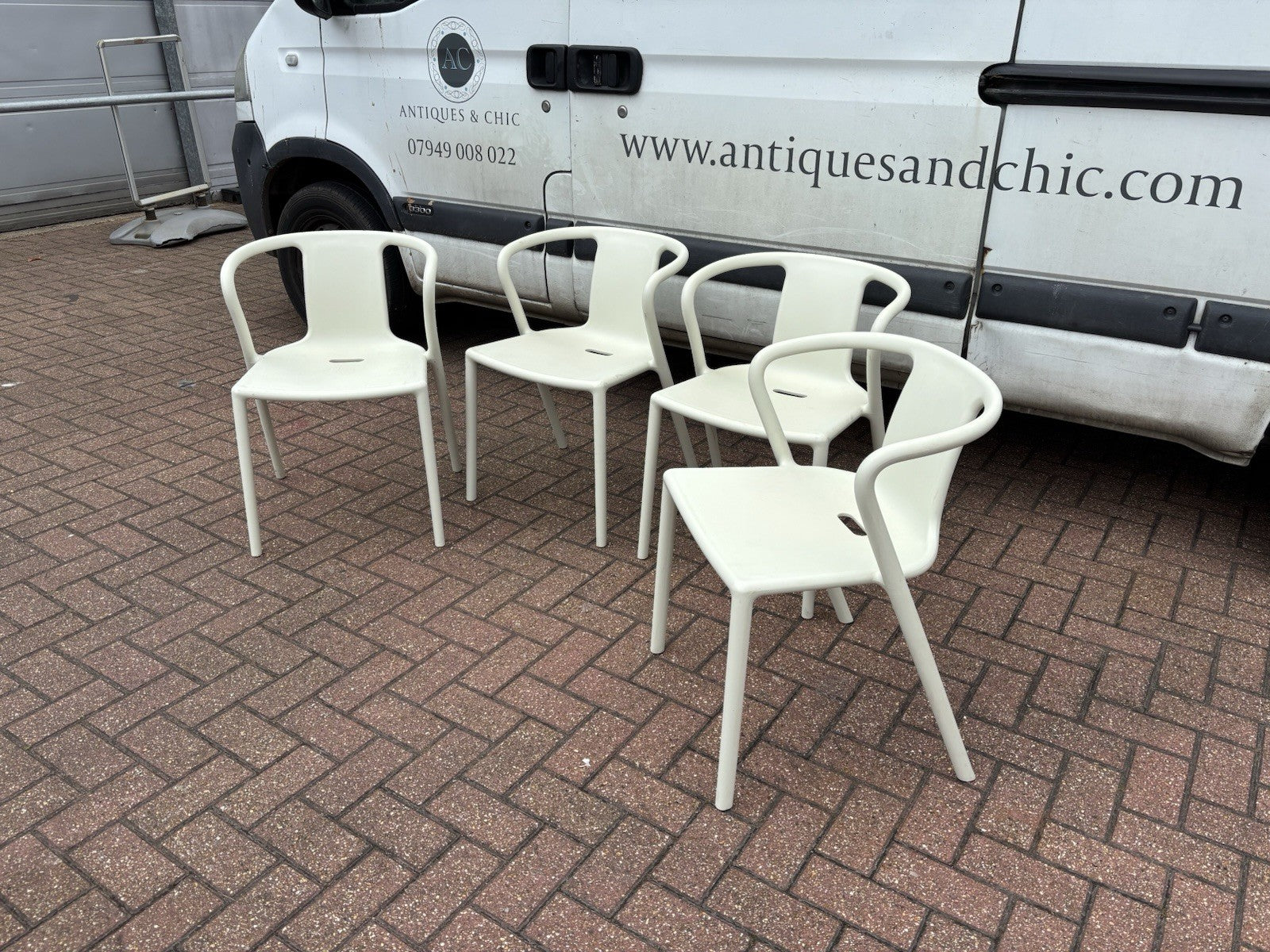 4 White Designer Patio Chairs By Magis, Designed By Jasper Morrison.