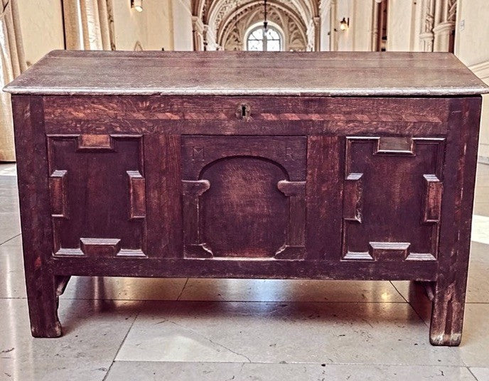 18th Century English Coffer/ Trunk / Ottoman