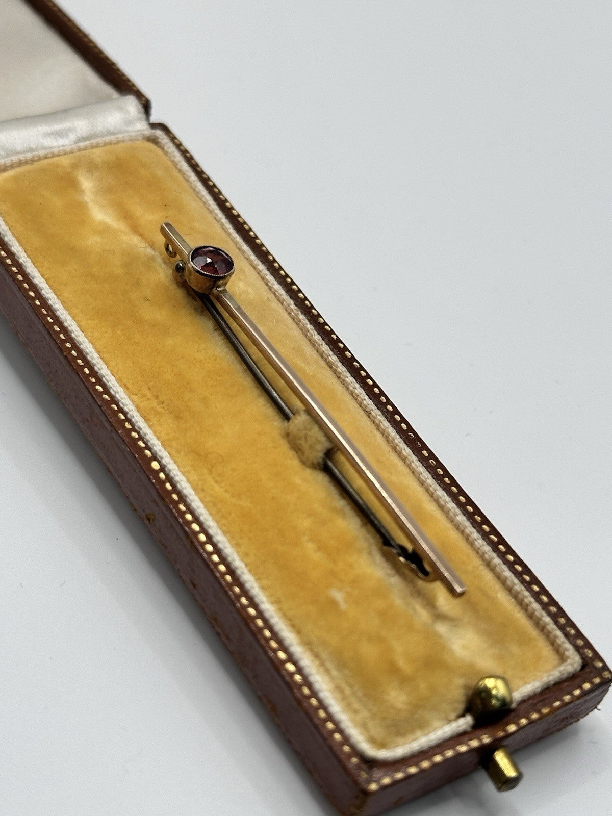 Antique 9ct Gold Garnet Bar Brooch