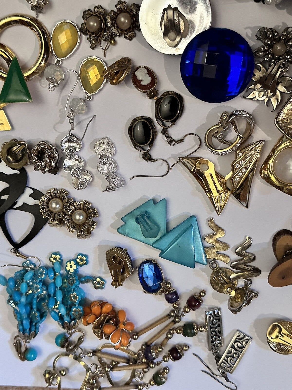A Quantity Of Vintage Clip And Pierced Earrings