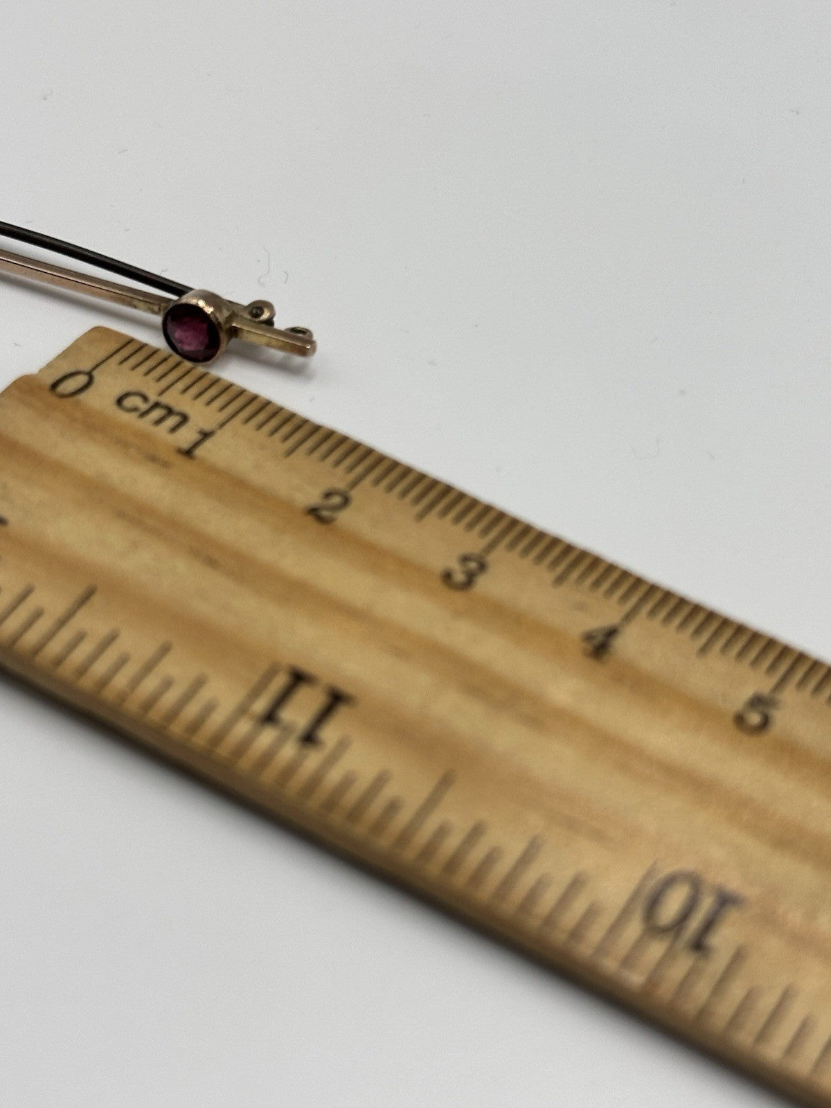 Antique 9ct Gold Garnet Bar Brooch