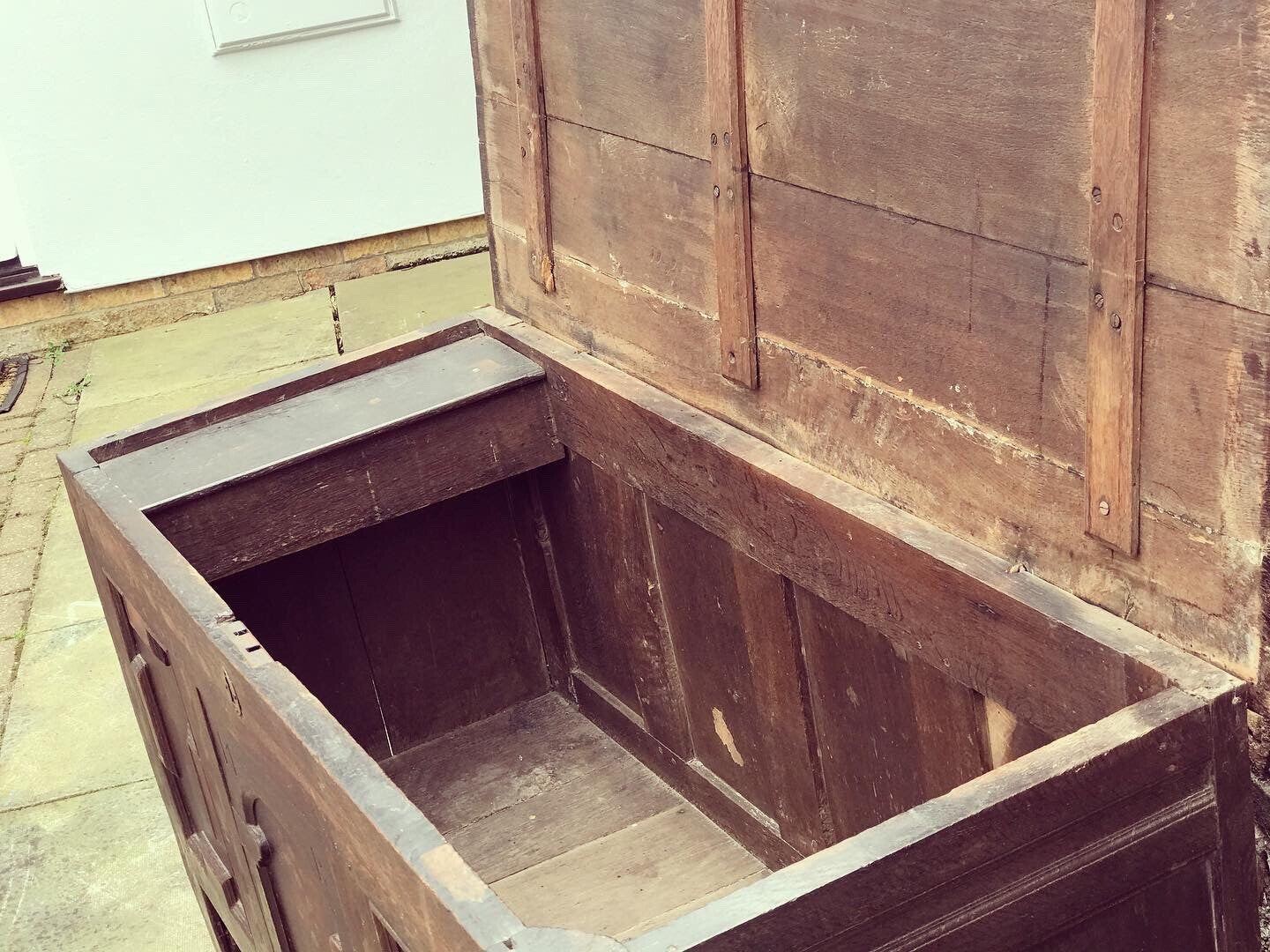 18th Century English Coffer/ Trunk / Ottoman