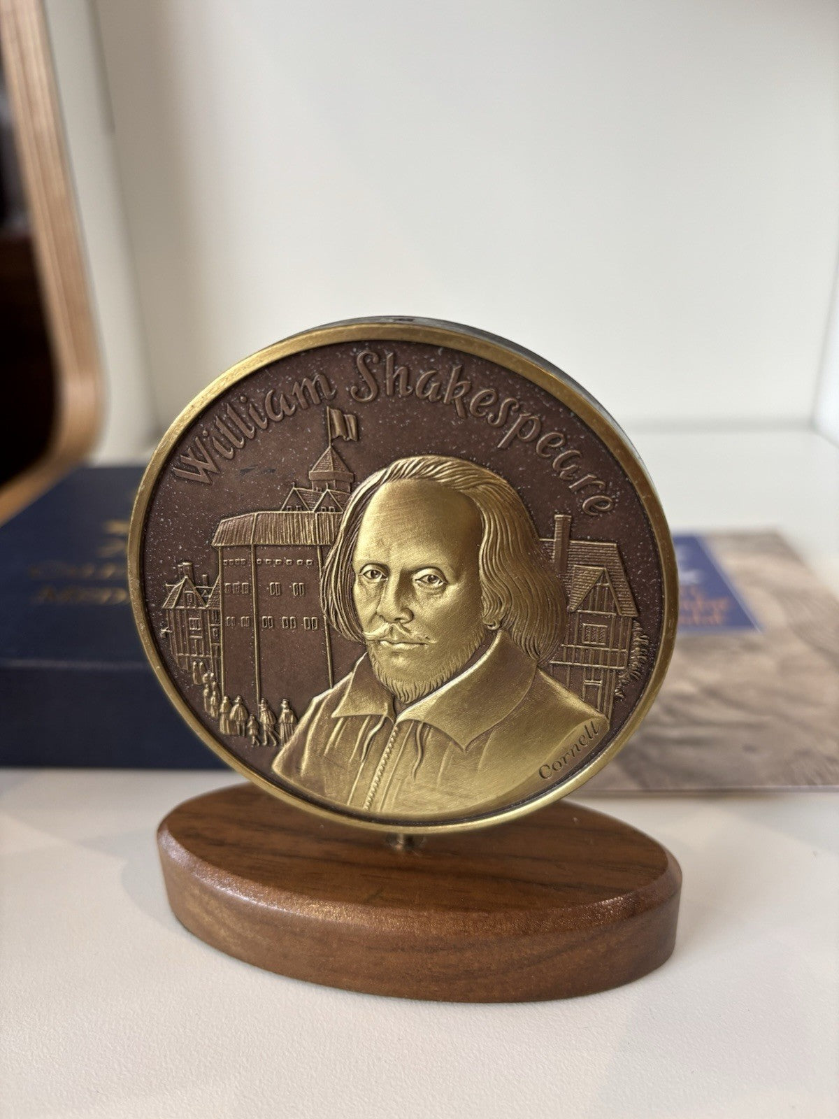 2001 Royal Mint William Shakespeare 2001 Calendar Medal