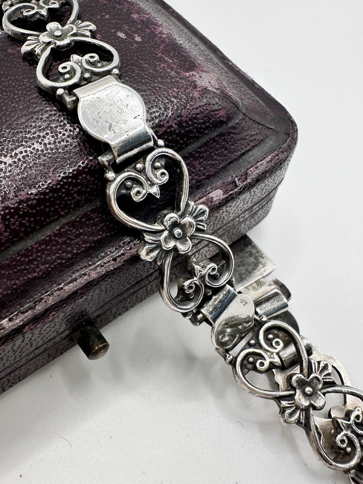Antique Sterling Silver Fancy Link Flowers Bracelet