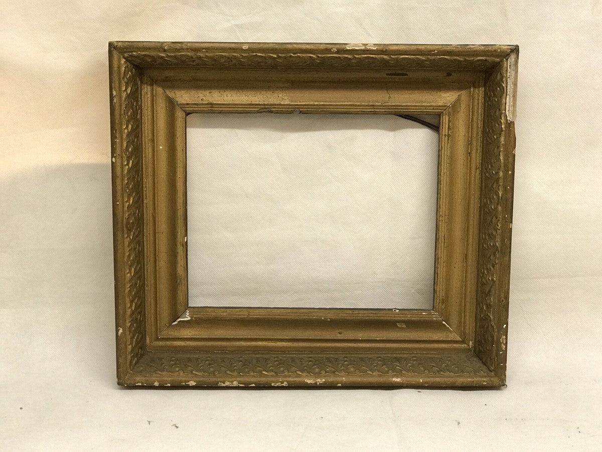 Antique Picture Frame In Gilt Wood & Plaster