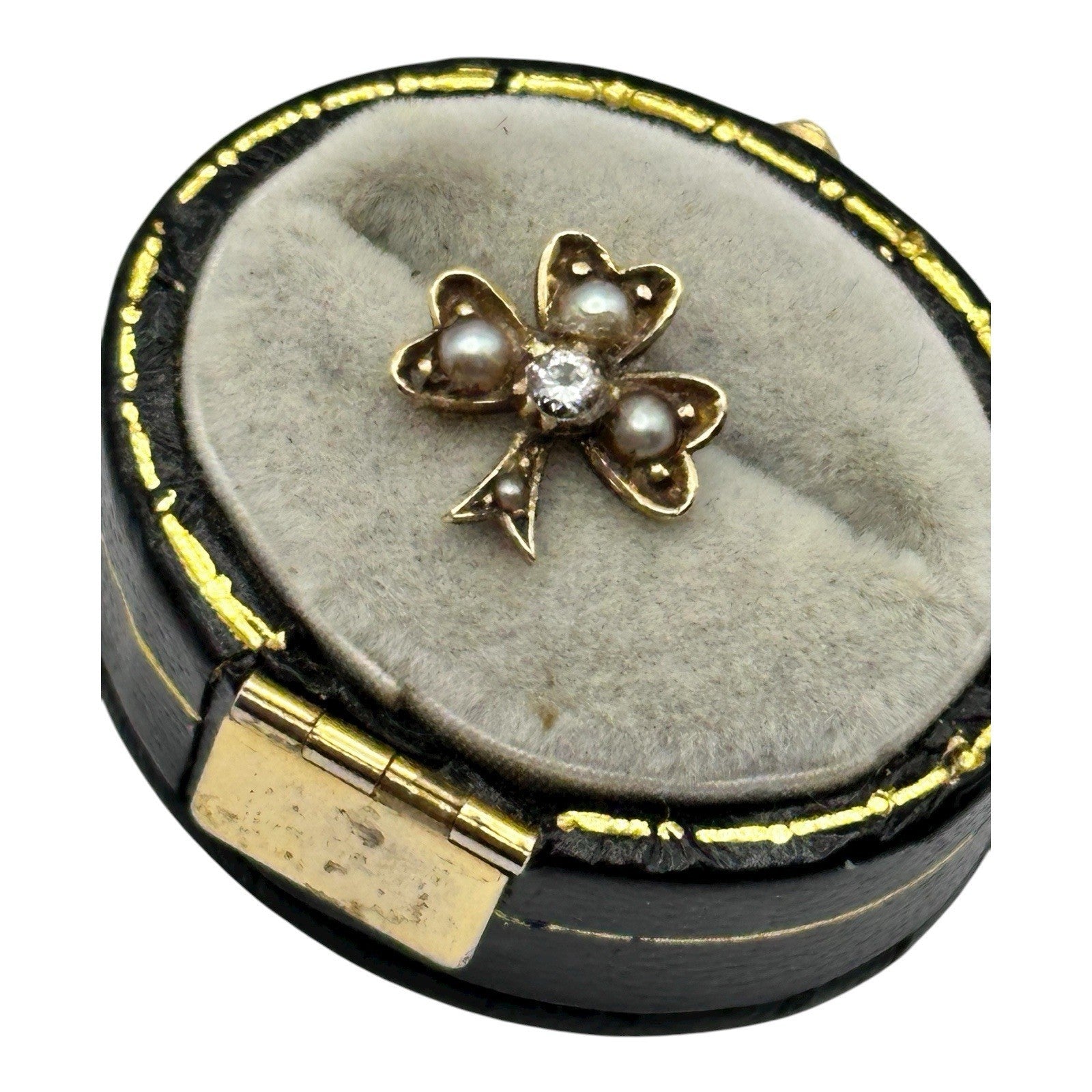 Antique 14ct Gold White Stone Pearl Lucky Shamrock Stick Pin Top
