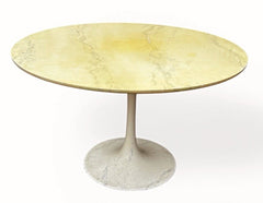 1960s Eero Saarinen for Knoll Tulip Dining Table