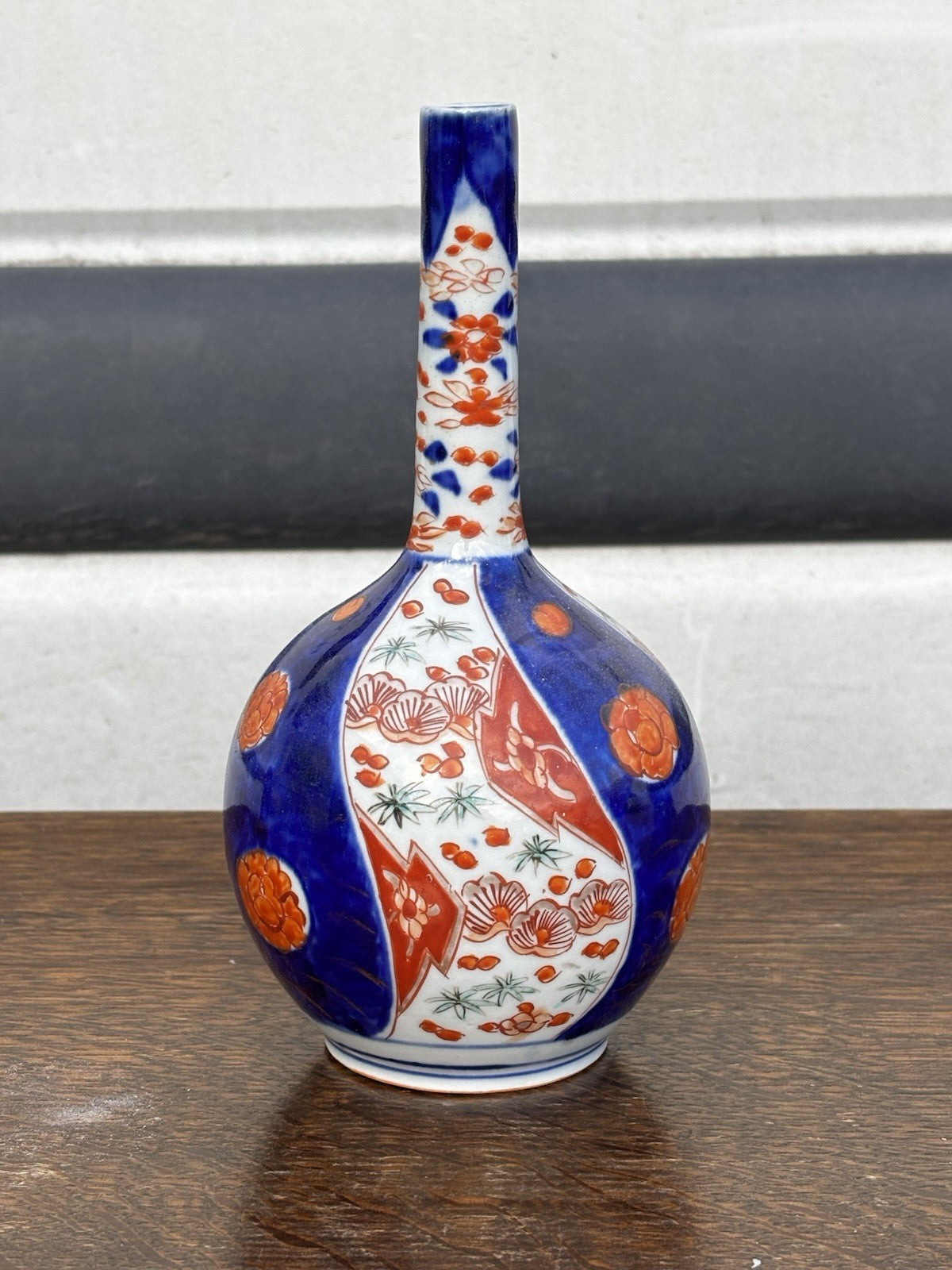 Antique Japanese Imari Bud Vase