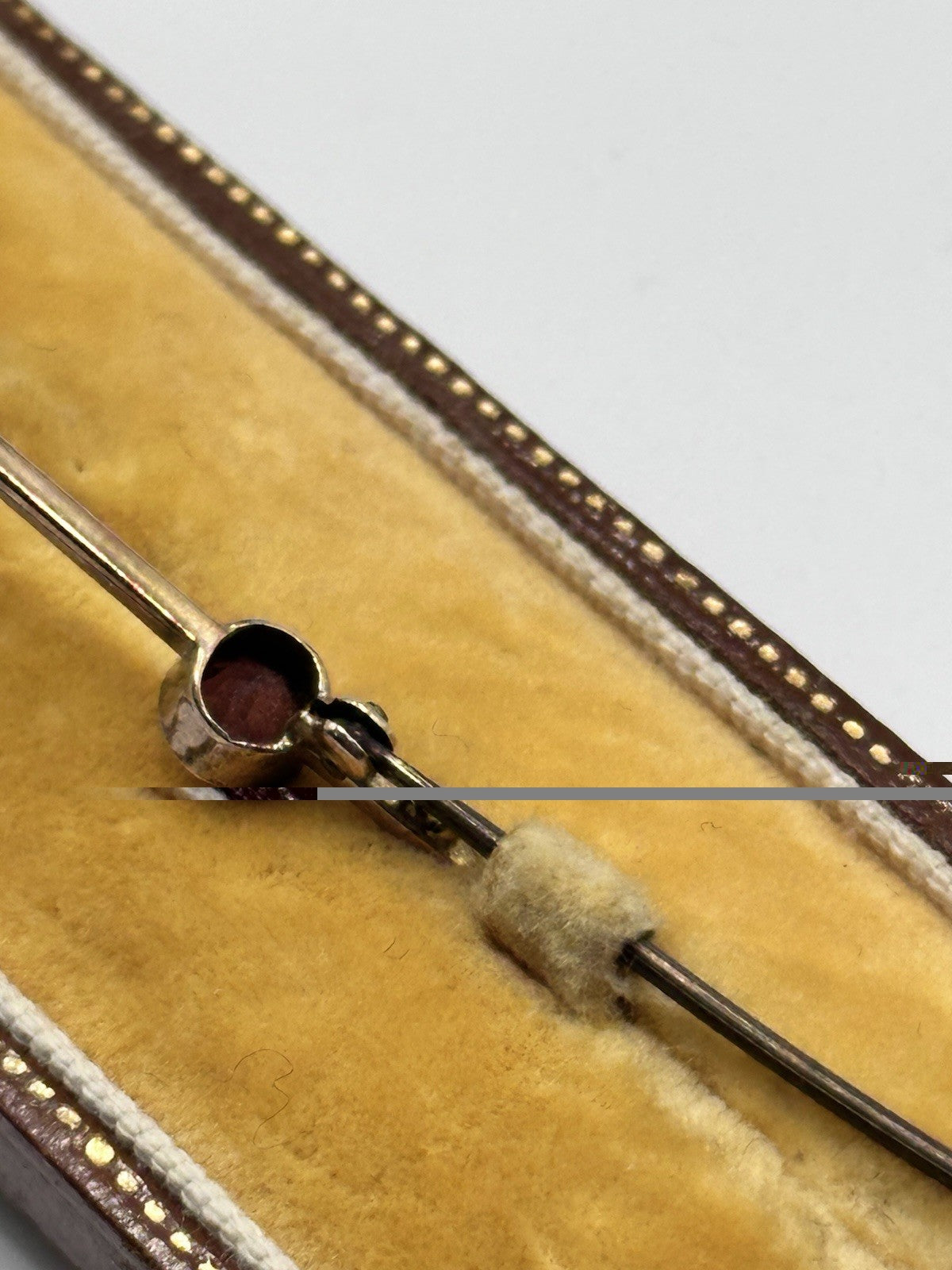 Antique 9ct Gold Garnet Bar Brooch