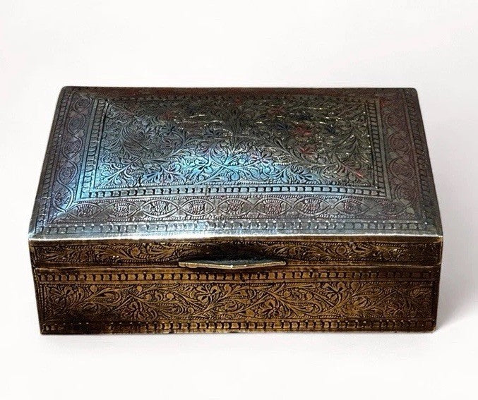 1920's Brass Cigarette Box With Engraved Decoration