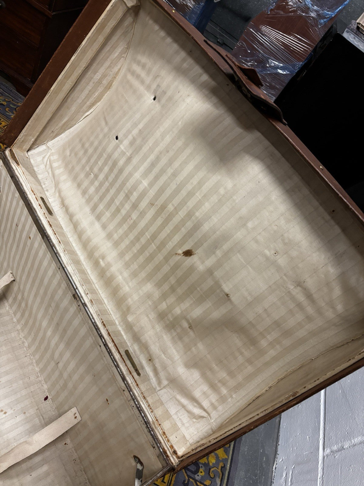 Antique Collection Of Luggage, Trunk, Hat Box & Bag.