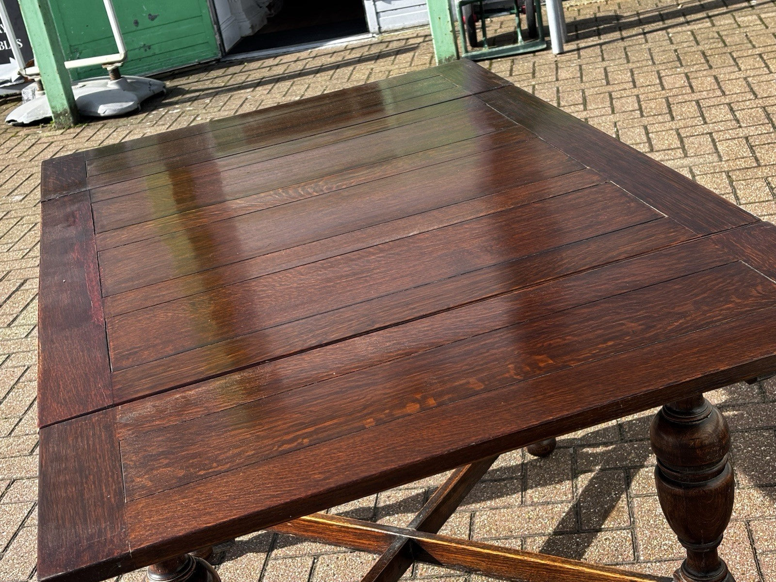 1920's Extending Oak Draw Leaf Table & 4 Chairs