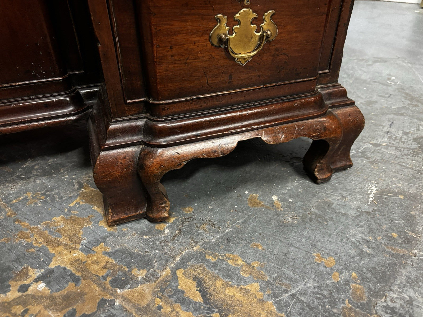 Antique Mahogany Rhode Island Desk, In The Style Of John Townsend.