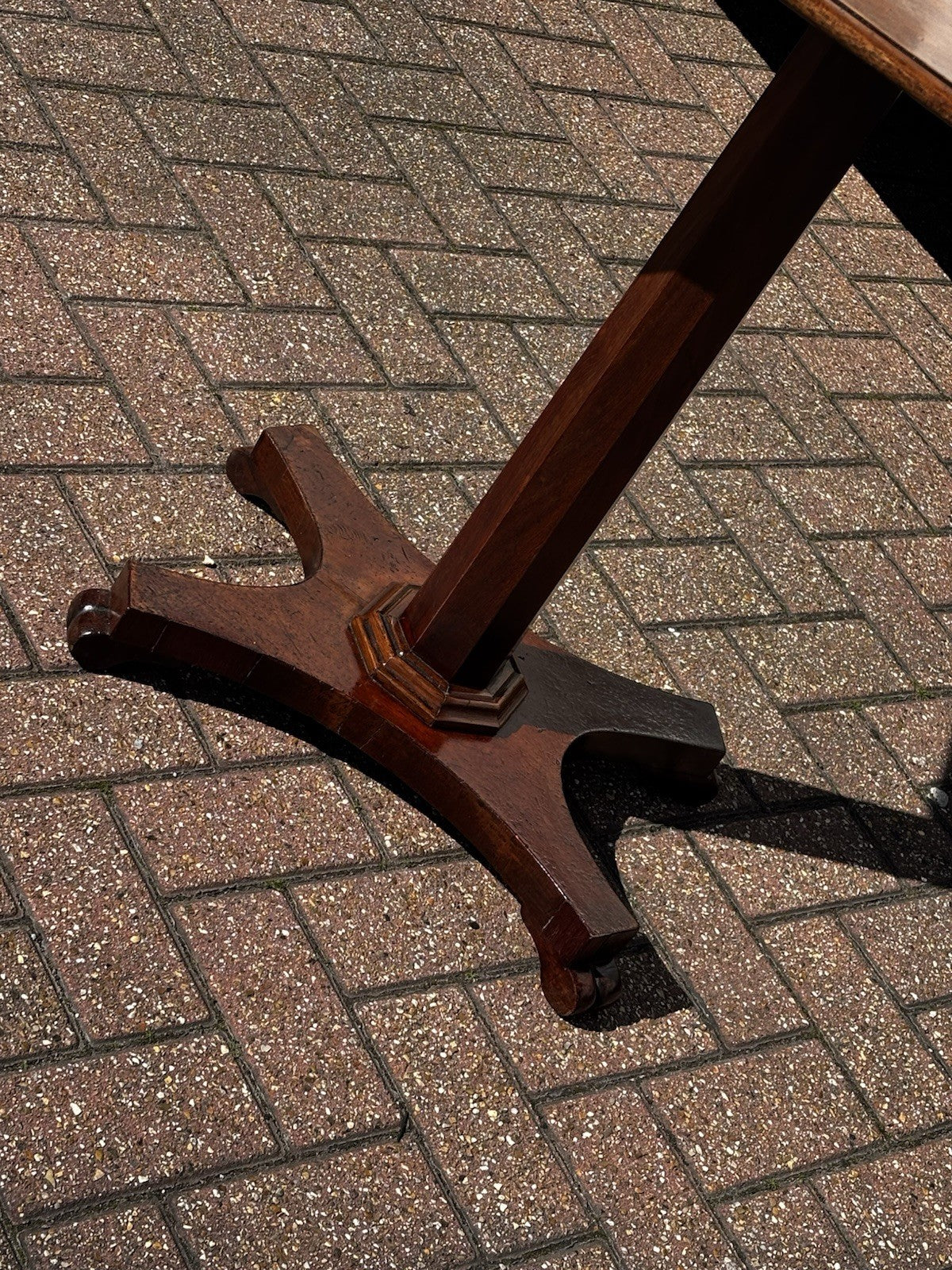 Antique William IV Mahogany Tilt Top Lamp Table/Side Table