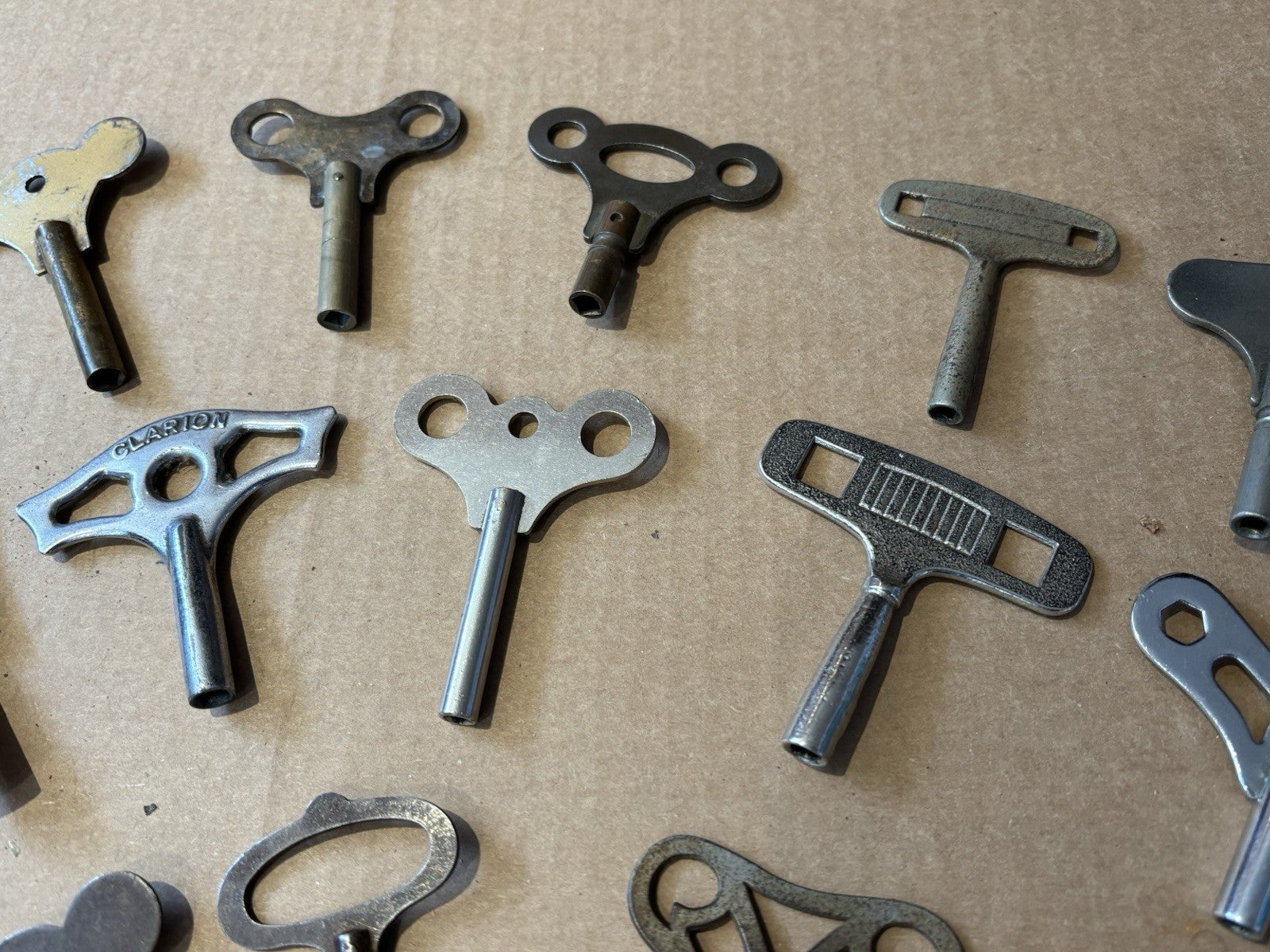 27 Clock Keys