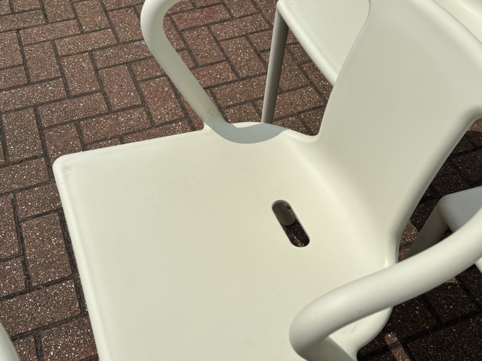 6 Air White Designer Stackable Chairs By Magis, Designed By Jasper Morrison.