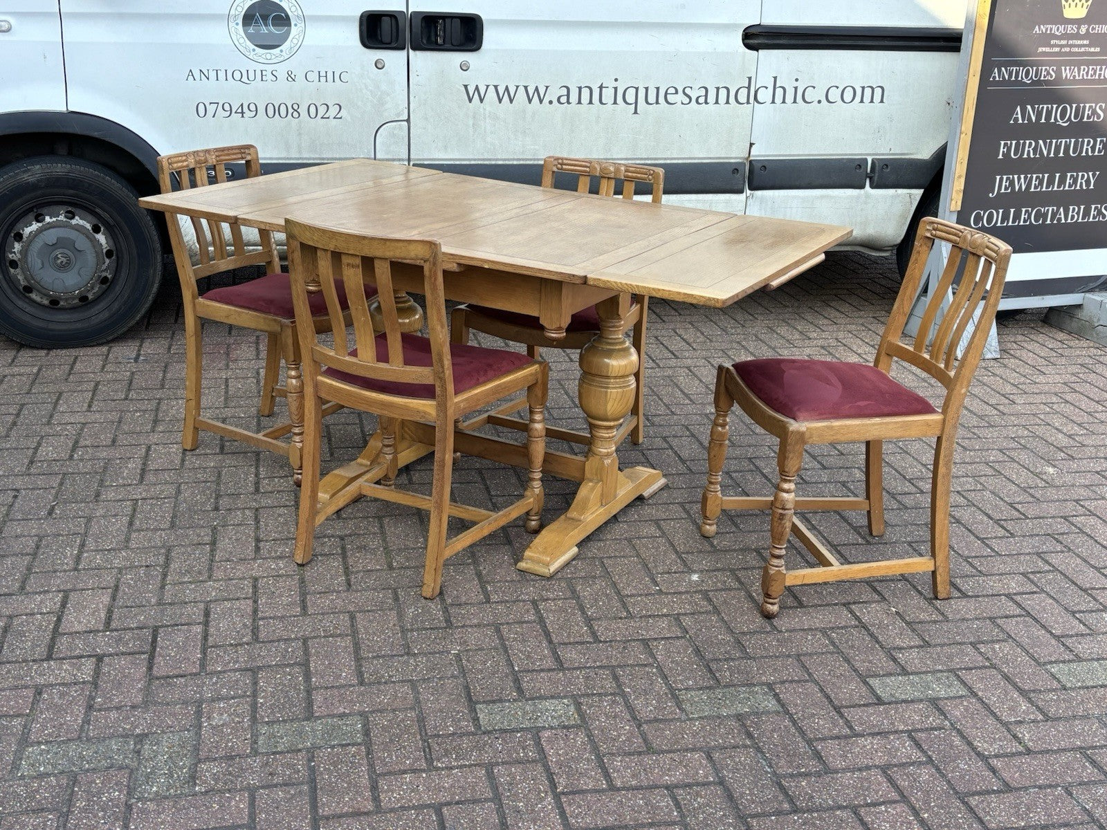 1930's Extending Light Oak Draw Leaf Table & 4 Chairs