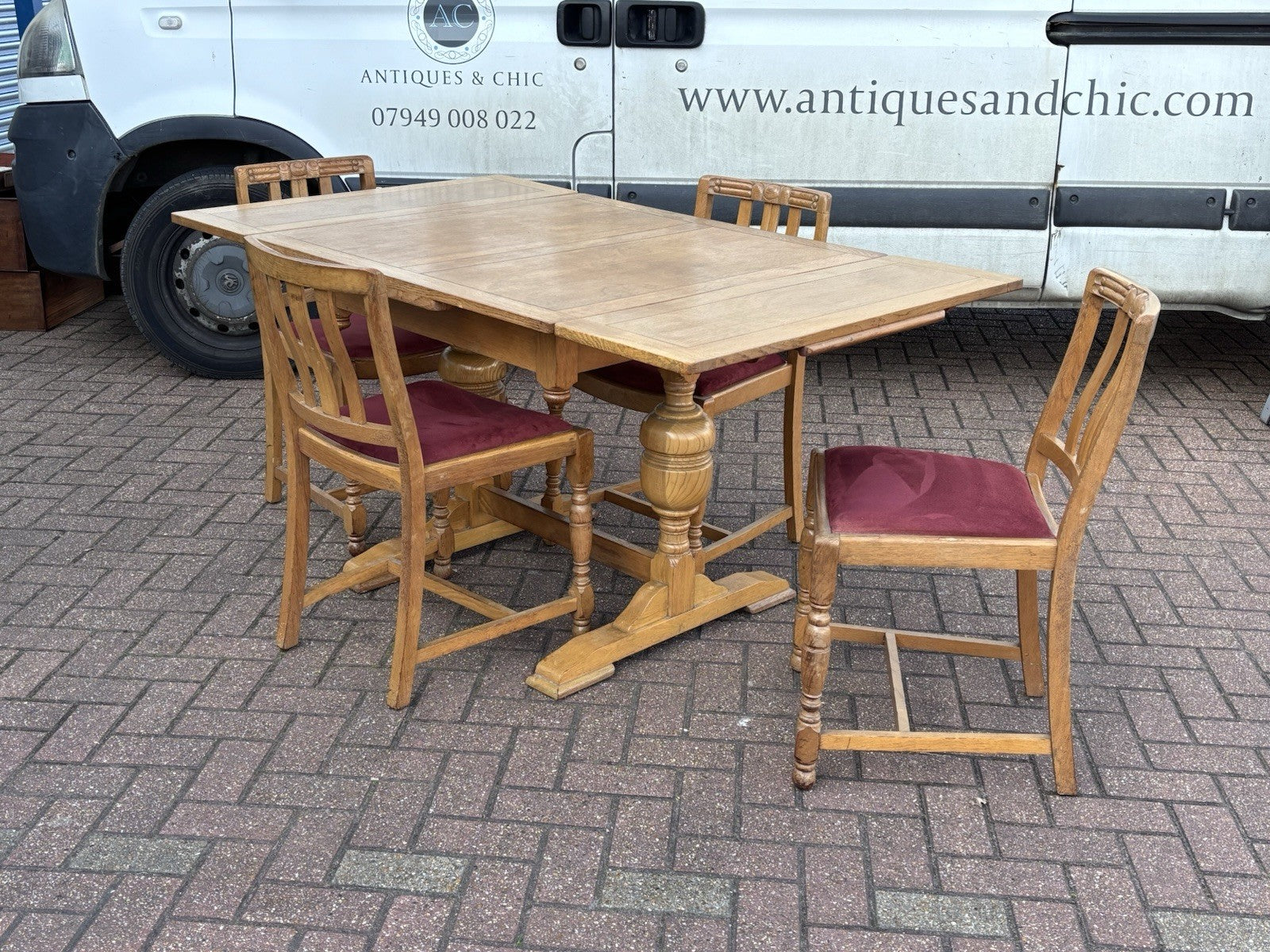 1930's Extending Light Oak Draw Leaf Table & 4 Chairs