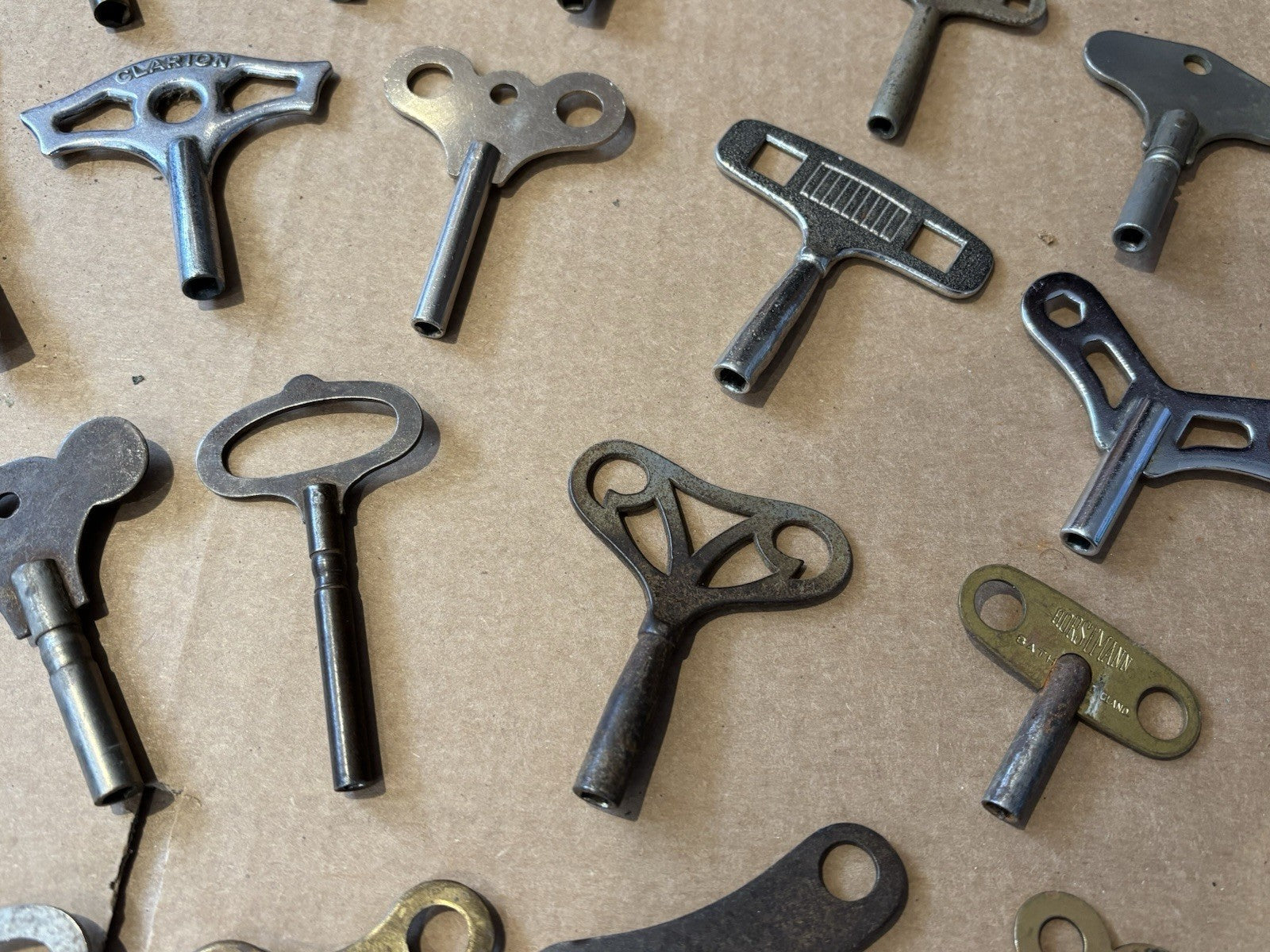27 Clock Keys