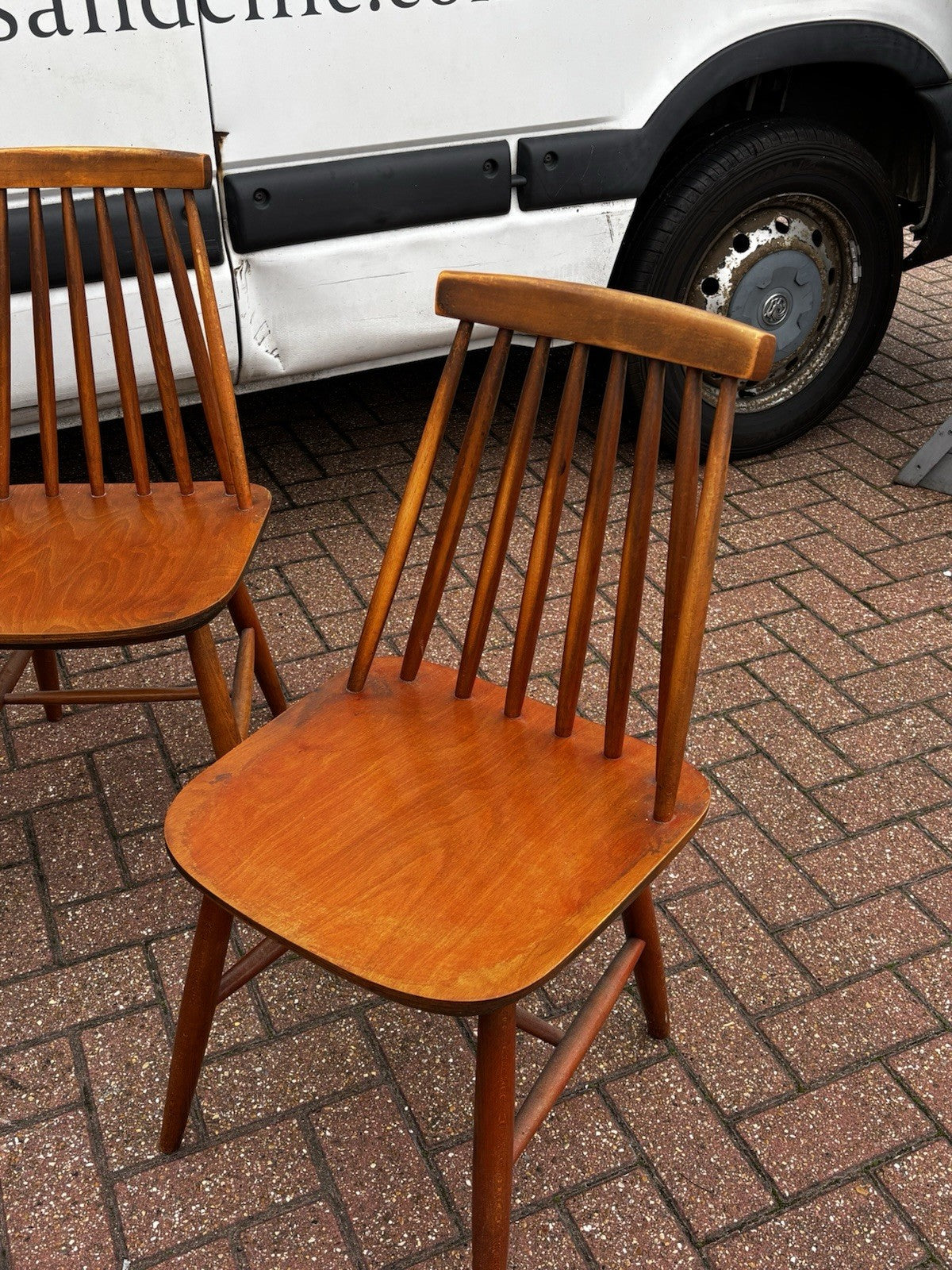 4 Mid Century Dining Chairs.
