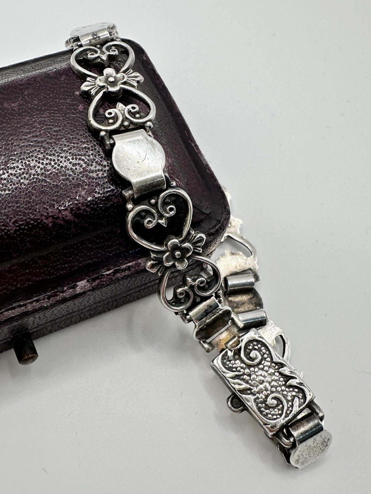 Antique Sterling Silver Fancy Link Flowers Bracelet