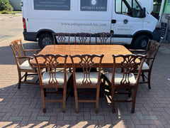 Antique Mahogany Dining Table & 8 Chairs.