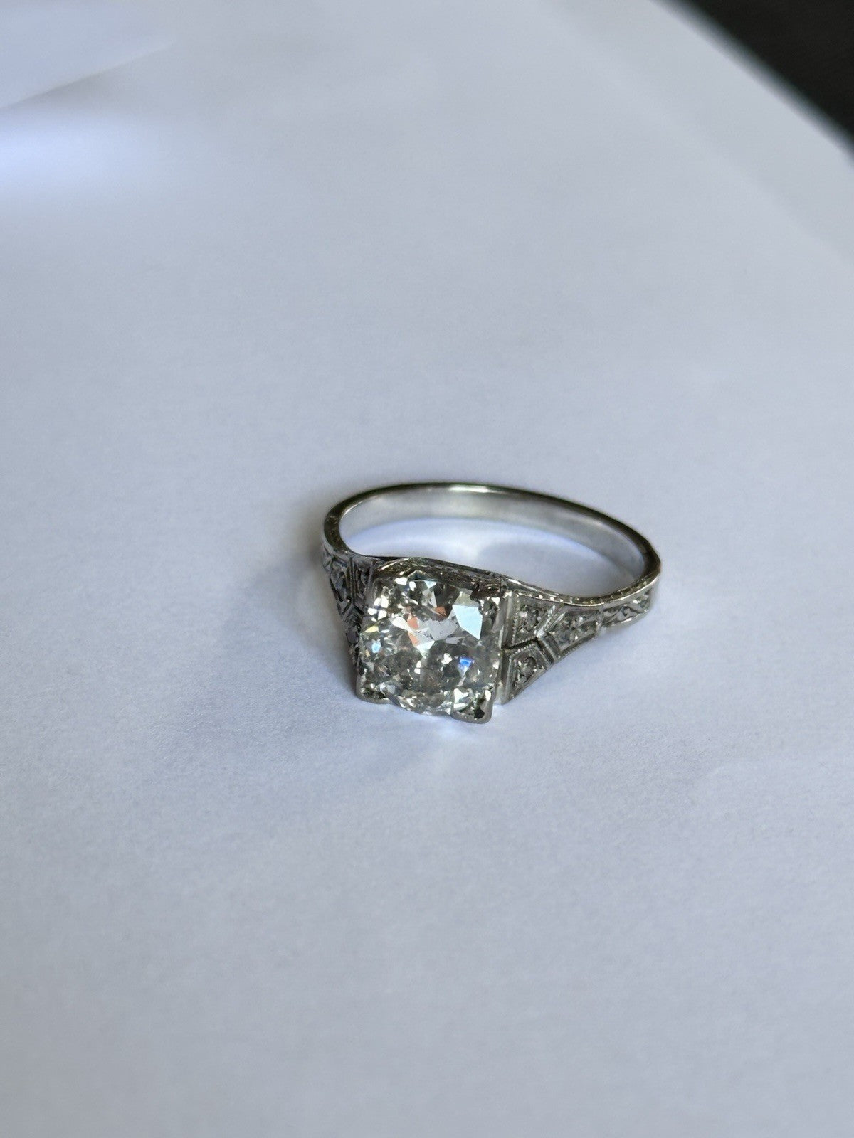 Antique Deco 18ct White Gold 1 3/4 Carat Diamond Ring