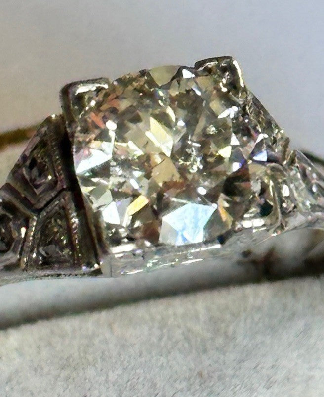 Antique Deco 18ct White Gold 1 3/4 Carat Diamond Ring