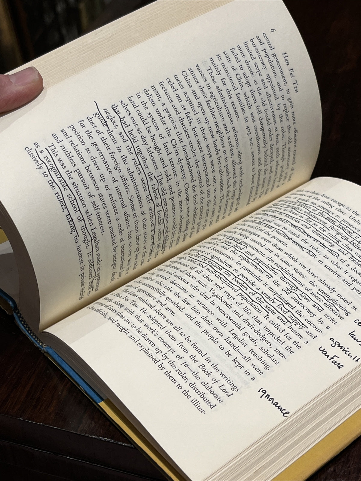 Basic Writings Of Mo Tzu, Hsun Tzu & Han Fei Tzu First Edition From Publisher
