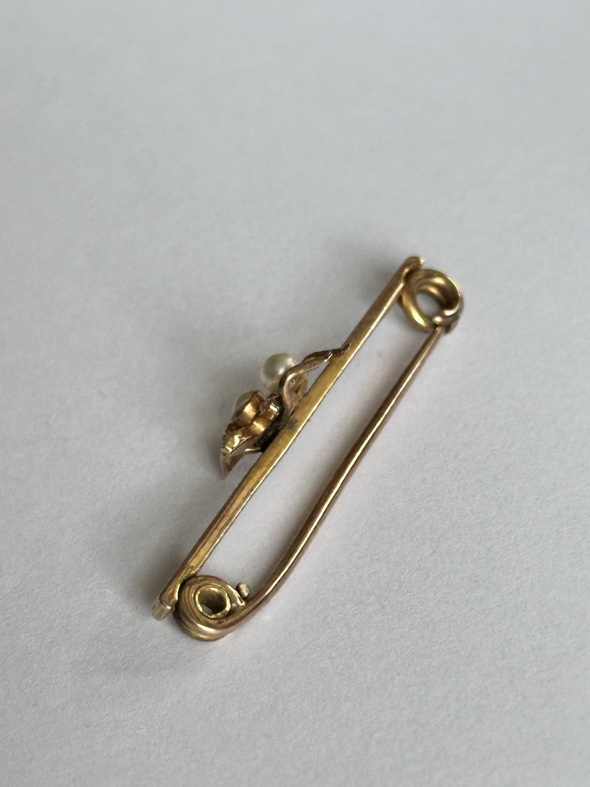 Antique Victorian 12ct Gold Bug Seed Pearl Bar Brooch