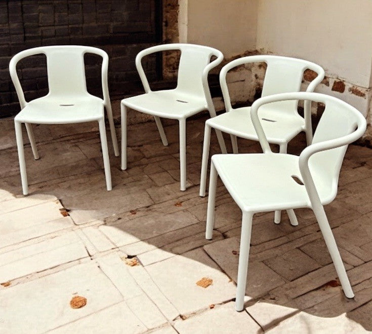 4 White Designer Patio Chairs By Magis, Designed By Jasper Morrison.