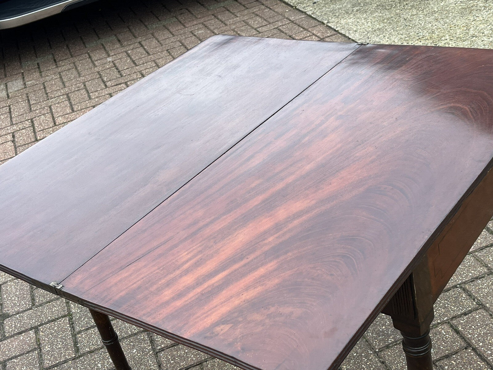 Antique Georgian Cuban Mahogany Games / Tea Table With Fold Over Lid