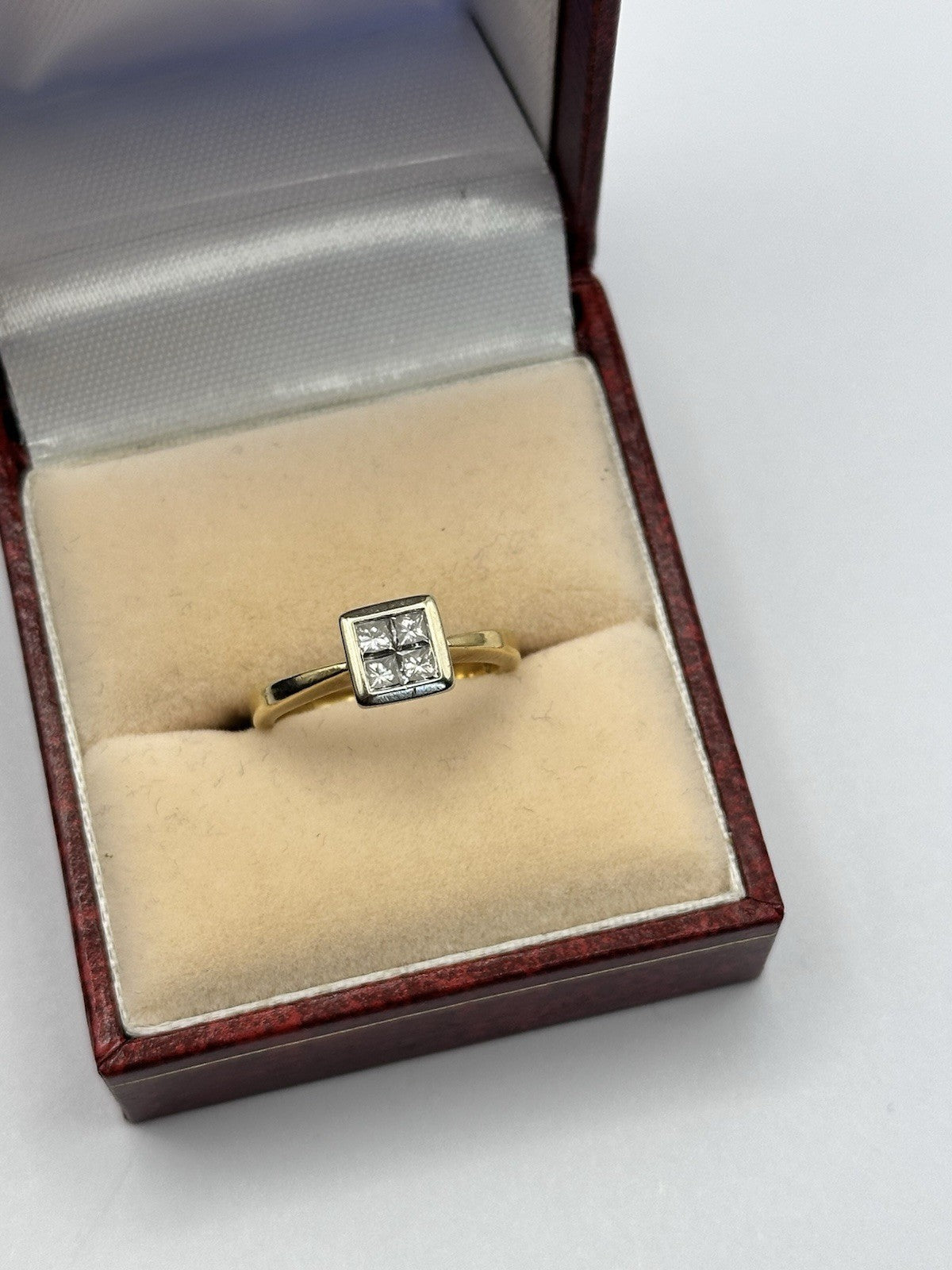 18ct Gold Princess Cut Diamond 0.40ct Ring